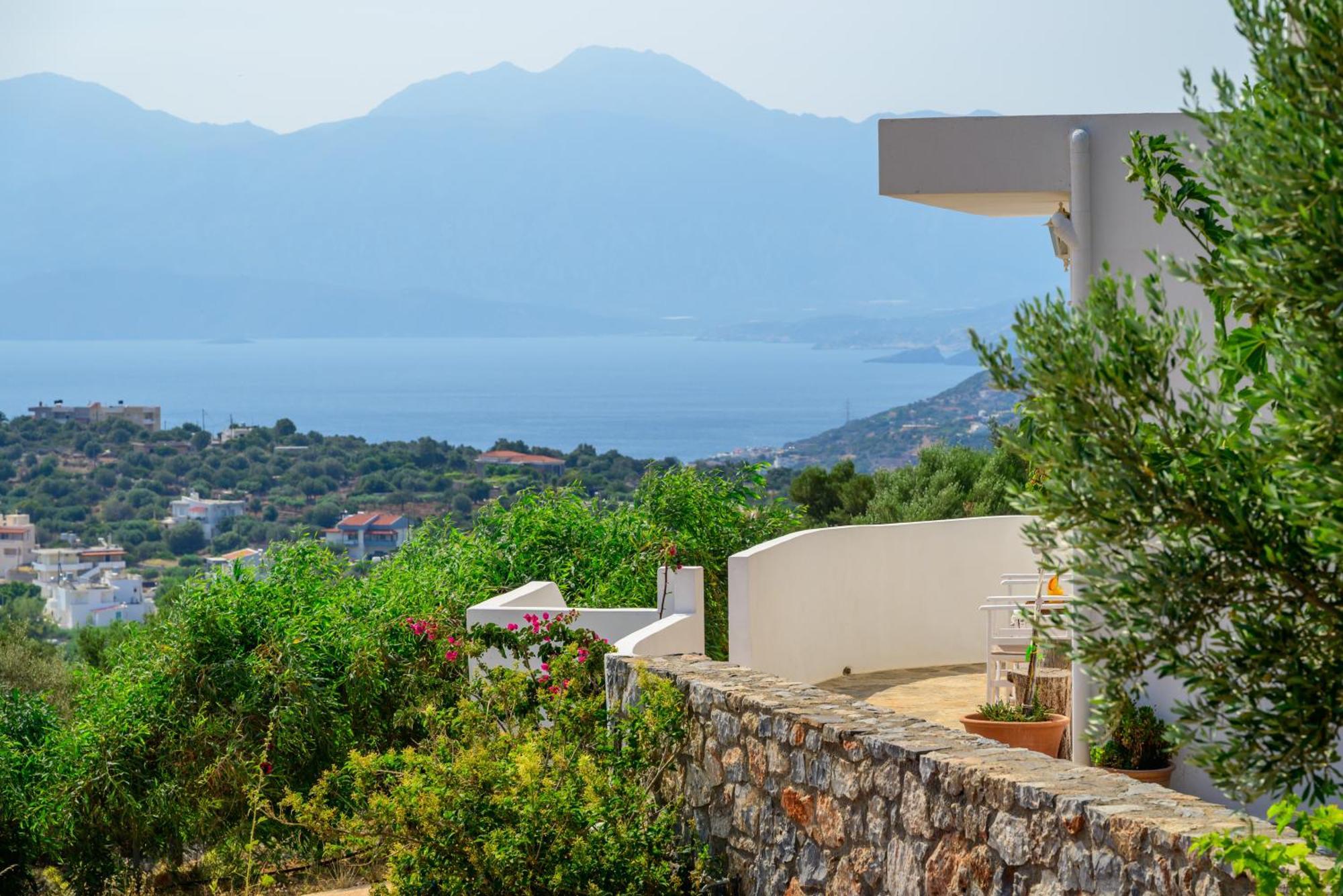 Althea Villa By Breathtaking View อายิโอสนิโกลาโอส ภายนอก รูปภาพ